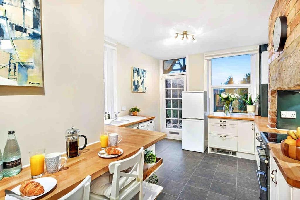 The Stanley Suite 1 Bedroom Apt Dog Friendly Patio 해러게이트 외부 사진