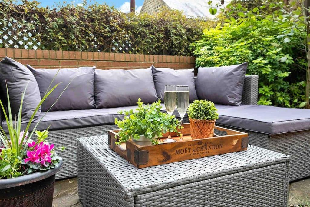 The Stanley Suite 1 Bedroom Apt Dog Friendly Patio 해러게이트 외부 사진